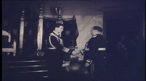 Procesul lui Ion Antonescu este o oglindă a derulării întregii perioade a regimului autoritar instaurat de Mareșal, până la întoarcerea armelor împotriva Germaniei hitleriste, din 23 august 1944. Depozițiile martorului sunt documente autentice privind evenimentele din acea perioadă. Declarația lui Antonescu reprezintă a justificare a întregii campanii militare duse împotriva URSS, alături de Germania lui Hitler. Într-un prim episod, relatăm spusele lui Antonescu în apărarea sa, în fațaTribunalul