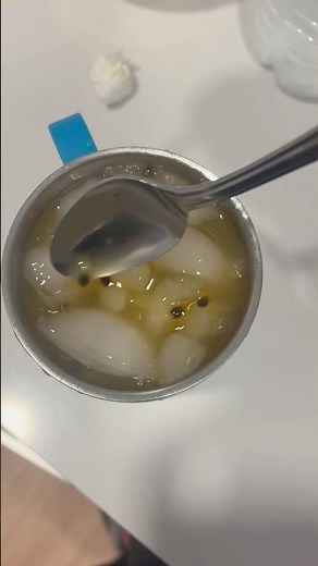 Passion fruit honey puree drink making