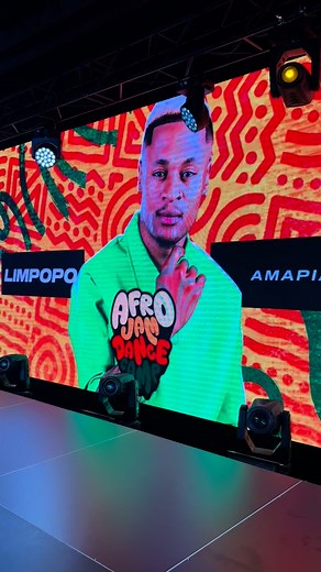 28K views · 10K reactions | This is about Love, uniting the world through Dance, Music, Culture and creating the biggest dance community in the  #afro #amapiano ( Balck or White WE ARE ONE 﫶 ) What a Sold out Dance Workshop in Thailand  Big shoutout to @afrojamdancecamp and thanks for having me all the way from South Africa   﫶 ‘ | Limpopo boy-bujwa | Facebook