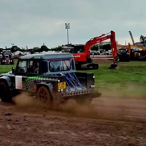 38K views · 305 shares | Who said Defenders can't drift? Bowler Motorsport | Spotted Defender | Facebook