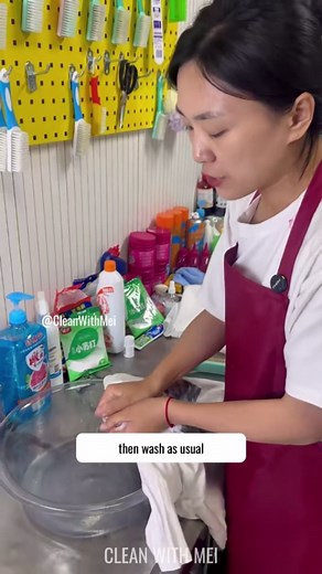 3.3K views · 1.3K reactions | """Ever cleaned your whole house using just vinegar, lemon, and baking soda? 什 I do it all the time – and it works like magic. No toxic sprays. No heavy scrubbing. Just simple, natural power.  Curious? I’ve shared my favorite methods – link in bio! #StainRemoval #YellowedWhiteClothes #LaundryTips #LipstickStainRemoval #TowelCleaningTips #LaundryHacks #ClothingCare #CleaningTips" | Mei Johnson | Facebook