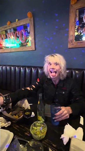 Crae shows himself to famous music producer