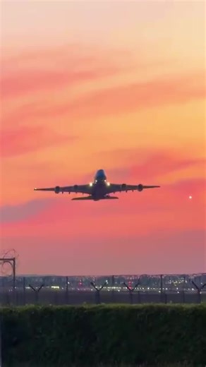 WHY DO MODERN AIRCRAFT FLY SO SLOW #aviation #aviationlovers #aviationdaily | Aviationlife737