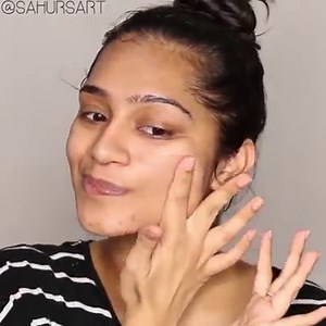 4.5M views · 6.9K reactions | Sahur trying out this Moist Lover Rubber Mask and she can't begin to describe how soft and HYDRATED it made her skin feel! WATCH MORE > https://bit.ly/2AKFOuB By: Sahursart | HYGO Pretty | Facebook
