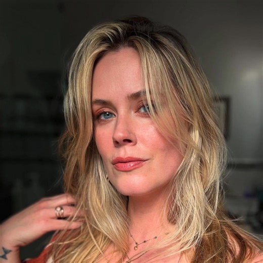 Abigail Hawk (Blue Bloods) Announces Pregnancy With Third Child 😲READ MORE BELOW ⬇️⬇️ #BlueBloods #BostonBlue | Blue Bloods Gossip