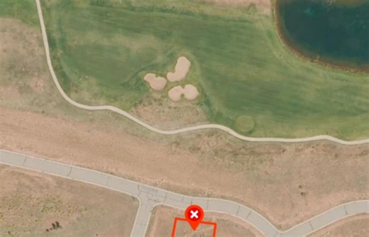 📍 157 Bridle Path | Gypsum, CO Build your dream home on this single-family corner lot in the private, gated Brightwater community of Gypsum, CO! 🚪 Flat, buildable lot with easy access near the main gate 🏔️ Stunning west-facing mountain, valley & creek views 🌿 Peaceful setting in a secure gated neighborhood ❄️ HOA includes snow removal, security & common area maintenance 📐 Lot size: 0.16 acres Enjoy the natural beauty of Eagle County while being close to all the amenities Gypsum has to offer