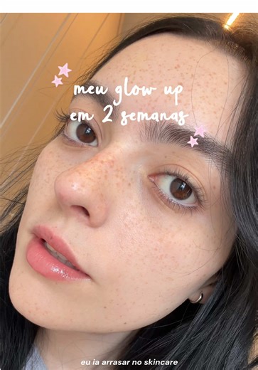 Mancha não começa só quando aparece 🩷 Quando você vê no espelho, ela já tava se formando ali há tempo Foi aí que eu entendi que não é só tratar… é prevenir!! Eucerin Anti-Pigment Dual Sérum possui o ativo Thiamidol, que atua lá na produção de melanina, ajudando a reduzir manchas visíveis e ocultas. Mas não é sobre usar uma vez… é sobre constância na rotina. Tratar e prevenir 🩷 Desmancha essa ideia de tratar só depois e salva este post pra lembrar ✨ @Eucerin Brasil pubIi* #DesmanchaEssaIdeia #A