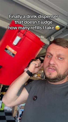 The VEVOR stainless steel insulated dispenser is a game changer for parties events tailgates and catering Keeps drinks hot or ice cold for hours with a leakproof design and pro-grade durability #VEVOR #BeverageDispenser #PartyEssentials #TikTokShopFinds #cateringgear