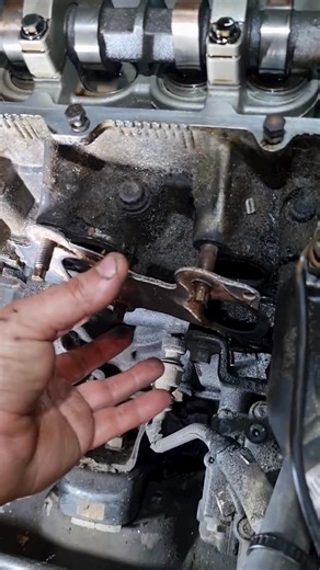Episode 13 – Exhaust Manifold Off & Gasket Damage Found 🔧🔍 The exhaust manifold is off, and we can clearly see where the head gasket has split. With the failure point confirmed, it’s time to plan the next steps and keep the momentum going on this Hiace repair. #VanguardAutomotive #Hiace #ToyotaHiace #HeadGasketRepair #EngineTeardown #MechanicLife #WorkshopDiaries #CarRepair #AutoTech | Vanguard Automotive