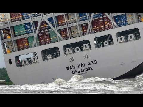 Epic High Speed Turn of giant container ship - WAN HAI 333 #shipspotting