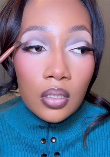 Mastering the Cut Crease Makeup Technique