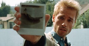 Let's Celebrate the Confusing As Hell 'Memento' Limited Edition DVD 20 Years Later