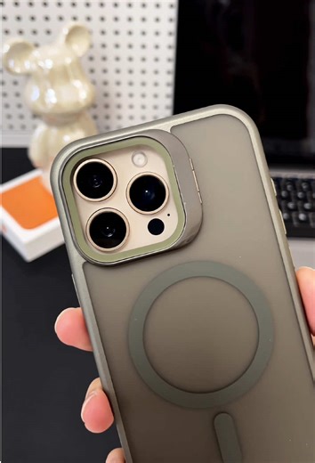 iPhone 17 Pro Max Lens Holder Case Review
