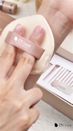 Secret to All-Day Flawless Makeup? 💖😍 Use a Soft Powder Puff!