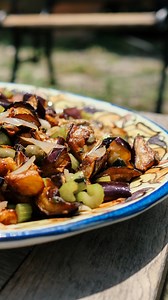 Il sapore della Sicilia, il sapere di Maria – cuoca di Tenuta Regaleali. Qui – dove ogni piatto porta con sé una storia fatta di memoria, territorio e tradizione – la cucina si tramanda così, facendola insieme. Un viaggio culturale fatto di sapori, odori e racconti che svelano l’anima di questa terra. Scopri di più sulla cooking class di Tenuta Regaleali [link in bio]. - The taste of Sicily, the knowledge of Maria – chef at Tenuta Regaleali. Here — where every dish carries a story shaped by memo