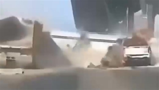 Fatal Bridge Collapse on Bang Na-Trad Caused by Truck Driver Negligence | Khaosod English