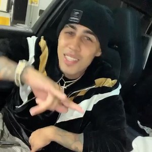 142K views · 1.2K shares | ¿A cuántos les gusta verse en modo oculto? Hoy ando con Brytiago , Pa Los Gustos Los Colores Remix Disponible Ya en YouTube : https://youtu.be/0czOYSFxEe4 | Javiielo | Facebook