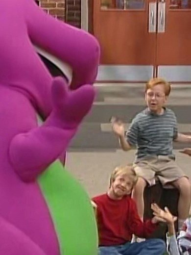 Talk about an iconic Barney song! 🌳🌱🌿 Whether it’s in the yard, the park, or your imagination—the green grass grows everywhere Barney’s music takes us! — BARNEY & FRIENDS / BARNEY HOME VIDEO 3x01 | Shawn and the Beanstalk Barney's Musical Scrapbook — #Barney #BarneyTheDinosaur #Icon #BestFriendForever #ILU #GreenGrassGrowsAllAround #Nature #Summer #GreenGrass #Sunshine #Trees #Birds #GOAT #GreatestOfAllTime #Song #Iconic #Clip #BarneyAndFriends #ILoveYouYouLoveMe #ChildhoodMemories #Nostalgia