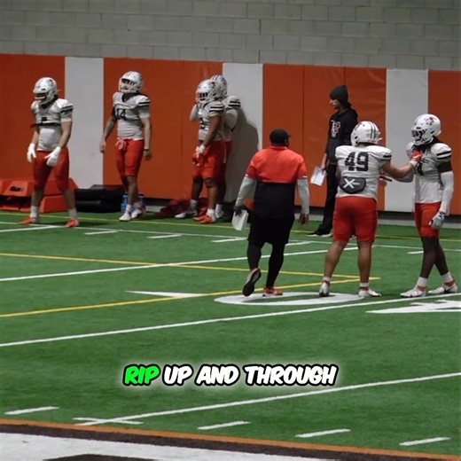 Block Escape Move (Reach Press) Use this escape move when facing a base block Sammy Lawanson, Bowling Green University, O-LB Coach #ReachPress #GlazierClinics | Glazier Clinics