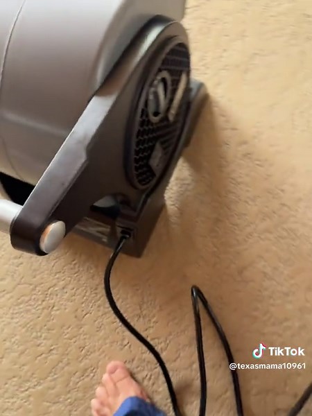 Lasko Utility Fan Review: High Velocity Airflow