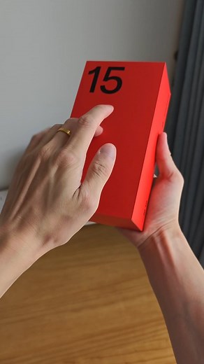 37K views · 424 reactions | OnePlus 15 immersive quick unboxing, starting at 3999, is it a great value? #MobileDigital #DigitalProducts #OnePlus15 #OnePlusMobile #OnePlusAce6 | Trendy Tech Review | Facebook
