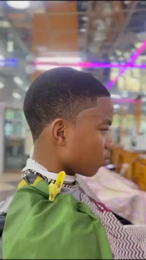 KakaaKi Barbing Salon: Premium Haircuts in Kano