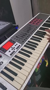 Pongo en venta uno de mis controladores M audio Axiom air 61 Quien le interese al 833.303.40.48 preferentemente zonas cercanas a Altamira Tamaulipas (solo detalles estéticos) $$$$$ | Jr Kandela #Imponiendolacumbia