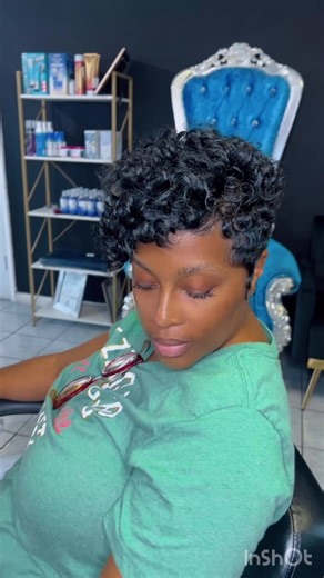 “Short hair. Sharp edges. Soft spirit. That’s the Pixie effect.” #salonsadeinternational #bahamiantiktok🇧🇸 #beautyeducator #pixie #shorthair