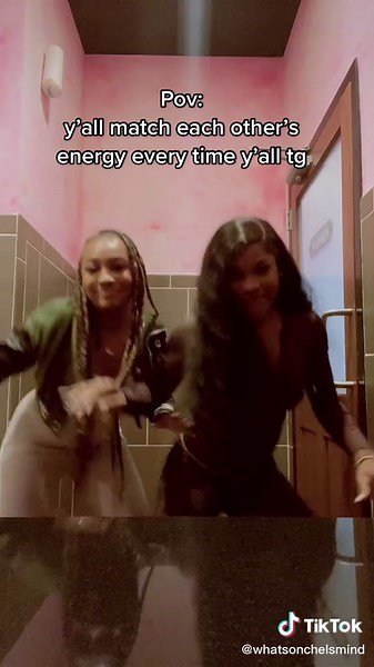 Simp pre (@whatsonchelsmind)’s videos with