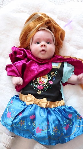 Anna always takes my things 🙄 ❄️ #sketchcomedy #comedy #sistergoals #... | frozen