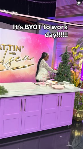 Ufuoma Avbovbo on Instagram: "/The Perfect Christmas Accessory for your fabulous Christmas tree/ . . Click link in bio and use code xelaelle for 10 percent off (Universal Rolling Christmas Tree Stand) . . A game changer for sure. EVERYONE needs this rolling stand to move your tree with ease anywhere on the planet. The most perfect creation to take your tree anywhere. My neighbors are going to see me and my tree as a + 1 this holiday season and beyond!!!! . . . #christmas #christmastree #rollingc