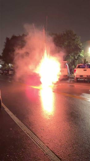 Raccoon Fireworks Treasure chest 5inch #pyro #pyrolife #pyrotechnics #safetyfirst #pyro #pyroshow