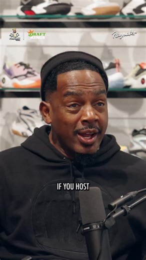 The Big Podcast with Shaq on Instagram: "Kenan on what it’s like hosting SNL 👏 Click the link in our bio to watch the full episode ft. @billbellamy & @kenanthompson"