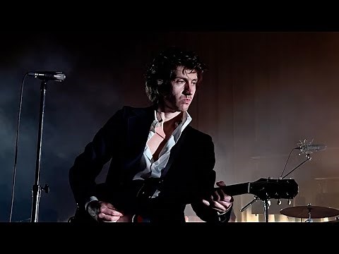 Arctic Monkeys - Knee Socks (Live in Osaka, Japan)