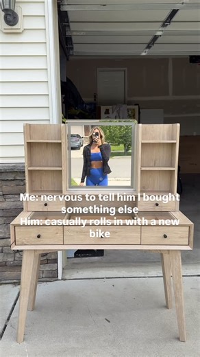 FIONA ANTONUCCI on Instagram: "Both financially irresponsible 🤞🏼 #couplegoals"