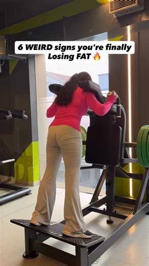 DRx. Preeti Sharma || Fitness | 6 weird signs your actually losing fat ⬇️ 1️⃣ Veins and decimation shows up in random places first Forearms, shoulders or claves lean out... | Instagram