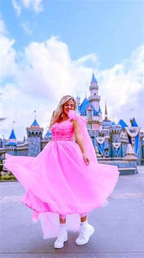 Alice Payne | Always loved twirling 🥹 my very favorite pose for my princess photos! | Instagram