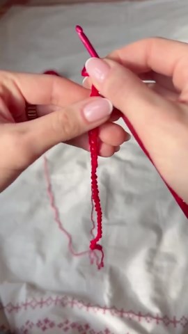 Rosie Crochet Mittens: PDF + Video Pattern | Fingerless Gloves DYI | Beginner Friendly and Easy to Follow Tutorial | Winter & Spring Pattern - Etsy New Zealand