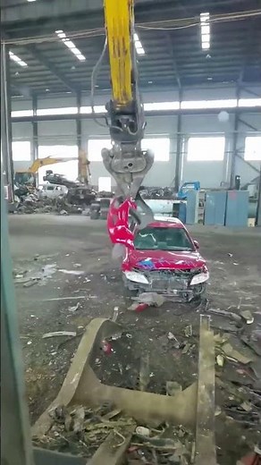 Scrap Car Recycling and Dismantling Process Explained - Good tools and machinery make work easy