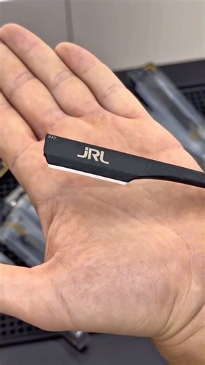 JRL ® on Instagram: "The JRL Patent Magnetic Straight Edge Razor uses a Magnetic Blade-Locking System that snaps blade securely into perfect alignment. The locked-in placement prevents slipping during detail work and edging, giving barbers consistent, reliable precision with every blade change. Video: @be.natural.store —————————————- www.jrlusa.com ◾️◾️◾️◾️◾️◾️◾️ @jrlusabeauty @jrlusa . . . . . . . . . . . . . . . #jrl #jrlusa #fun #technology #mancave #grooming #razor"