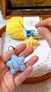 349K views · 3.5K reactions | Crochet Puff Star Keychain | Crochet Royal | Facebook