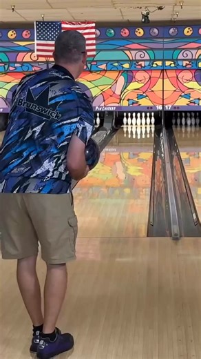 Vaporize Hypnotize = Energize #teambrunswick #coolwick #viseinserts #pba50 #bowlingball #bowling #bowlingtime #bowlingalley #bowlingtime | Peter Dohan Jr