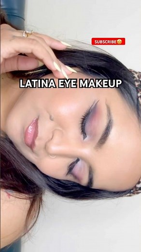 LATINA EYE MAKEUP #ashortaday #makeuptutorial #youtubeshorts #smokeyeye #latinamakeup #makeuplooks