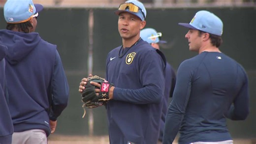 Brewers’ Perkins enters 2026 refreshed after difficult year