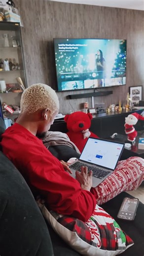 Josh wonder on Instagram: "From noisy moments to pure focus, instantly 😍🔥 With Adaptive ANC 3.0 and immersive Dolby Audio, soundcore Liberty 5 keeps me locked in wherever the day takes me.💪🏾 #Liberty5Kenya @ankerofficial.ke"