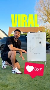 Jeremy Lynch on Instagram: "The ULTIMATE Social Media / Content Creation COURSE is FINALLY HERE!!! 🔥 Comment “VIRAL” to receive a DM from me with a link to sign up to my Viral Content Accelerator course 🚀"