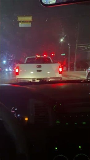 How come people stopped using left turn signal at busy intersections???!!!⬅️🚦🚥