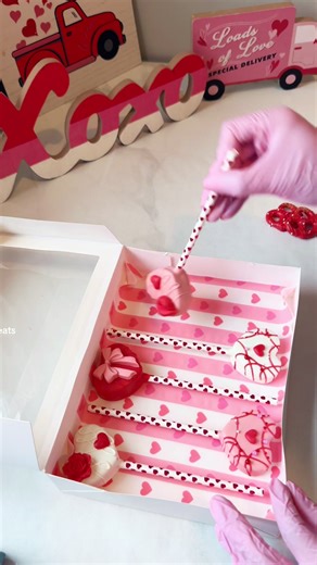 Create Delightful Valentine’s Day Cake Pops