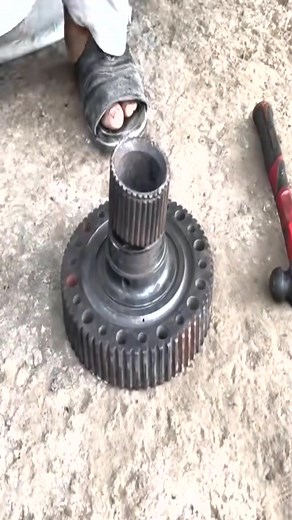 108K views · 505 reactions | Lathe Master Repair A Broken DifferRing Gear.. #DifferentialRingGear #BrokenGearrepair #foryoupageofficiall #Foryoupage | wildkitchen | Facebook
