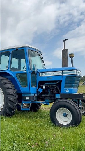 ￼ Ford 6700 tractor with razor cut mower #Tractor #Agriculture #Hay #Mower #67 #Ford #Farm #Haybine